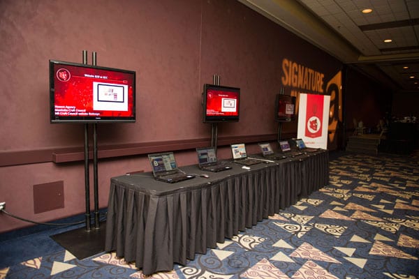 SignatureAwards2012--DIL8966